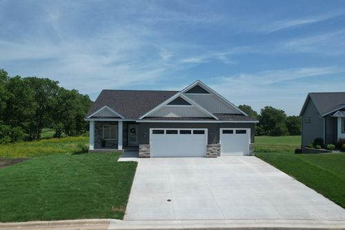 509 Golfview Ave, Zumbrota, MN, 55992-2604 | Card Image