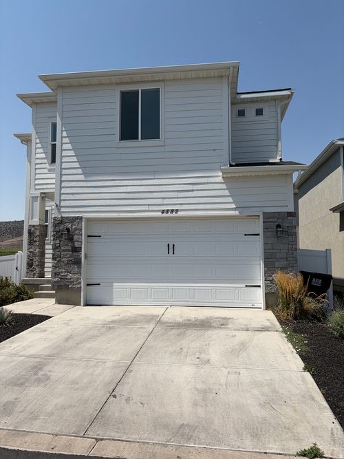 4882 E Lake Corner Dr, Eagle Mountain, UT, 84005-5357 | Card Image