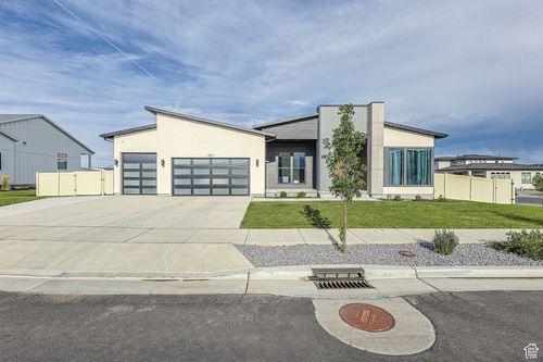 12211 S Juniper Flat Cv, Herriman, UT, 84096-2762 | Card Image