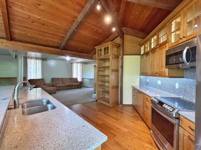 8827 Greenwood Ave, House other with 3 bedrooms, 3 bathrooms and null parking in Ozawkie KS | Image 7