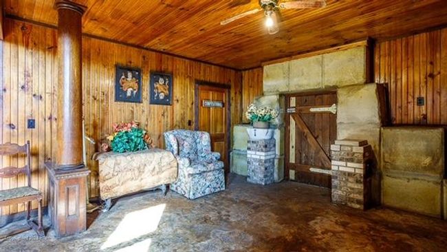 20119 Us Highway 52, House other with 3 bedrooms, 1 bathrooms and null parking in Laurel IN | Image 11