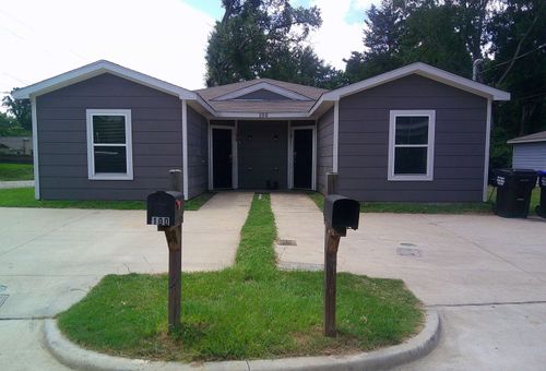 100 W Pliler, Longview, TX, 75602 | Card Image