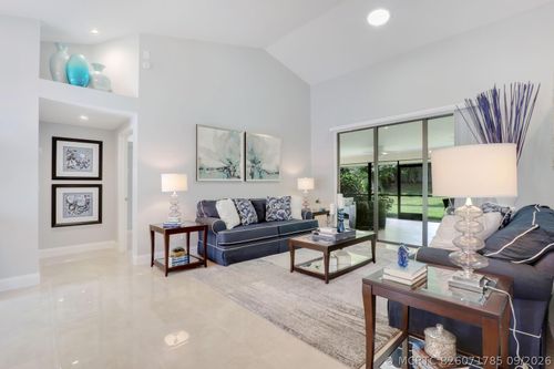 156 Thornton Dr, Palm Beach Gardens, FL, 33418-8087 | Card Image