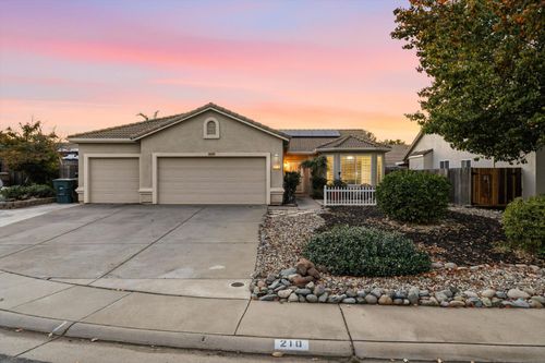 210 Wyatt Ct, Lincoln, CA, 95648-2710 | Card Image