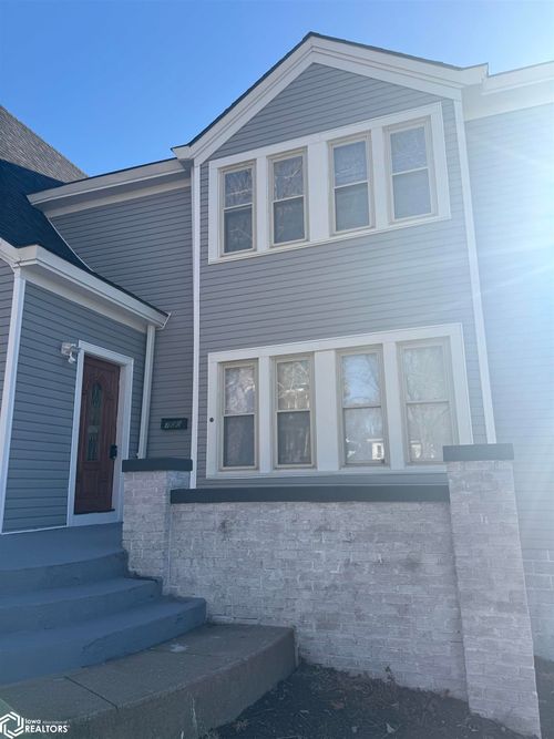 702 E Coolbaugh St, Red Oak, IA, 51566-2402 | Card Image