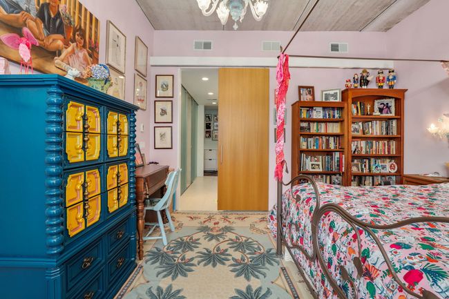 UNIT-2S - 2041 W Roscoe St, Condo with 3 bedrooms, 2 bathrooms and 1 parking in CHICAGO IL | Image 22