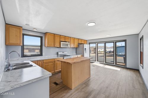 spc-c6-500 N 12th St, KREMMLING, CO, 80459-5327 | Card Image