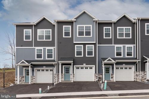 172 Highpoint Park Dr, PLEASANT GAP, PA, 16823-9671 | Card Image