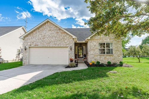 49 Village Green Dr, Westerville, OH, 43082-9345 | Card Image