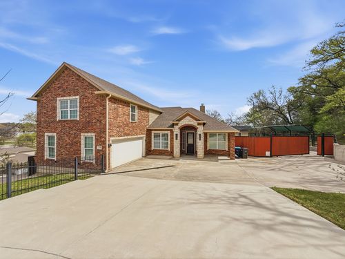 2700 Refugio Ave, Fort Worth, TX, 76164-7055 | Card Image