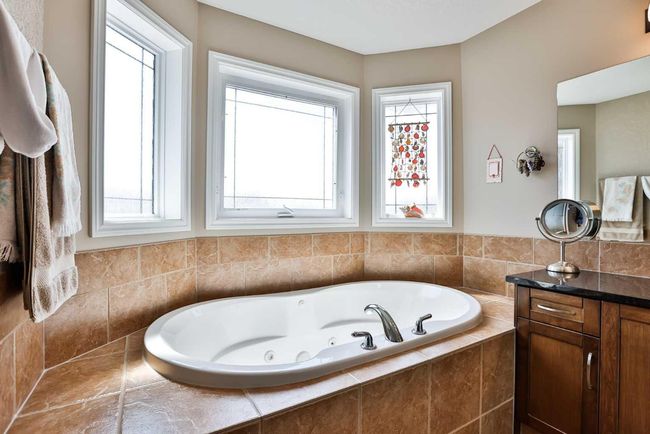 29 Sixmile Road S, House other with 5 bedrooms, 3 bathrooms and 4 parking in Lethbridge AB | Image 20