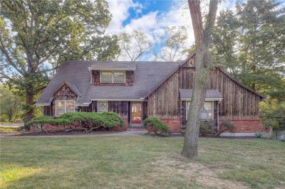 10013 Linden Street, House other with 3 bedrooms, 2 bathrooms and null parking in Overland Park KS | Image 1