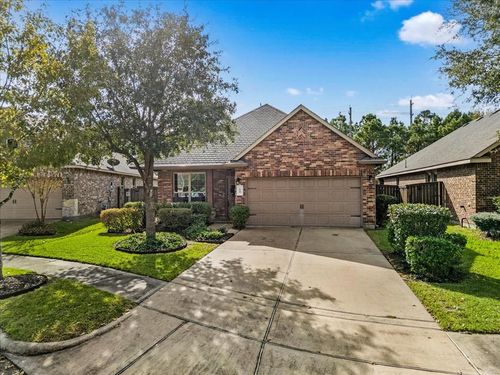 614 Pedernales St, Webster, TX, 77598-1400 | Card Image
