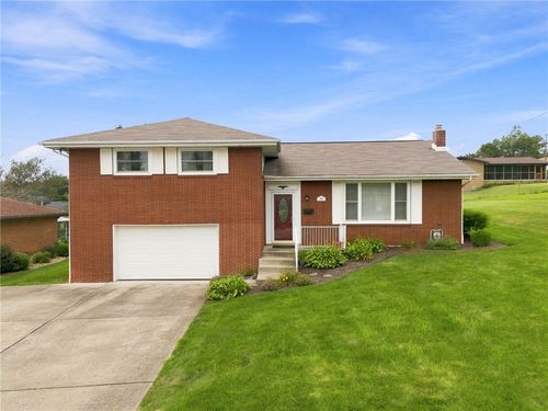 30 Marie Rd, Latrobe, PA, 15650-1018 | Card Image