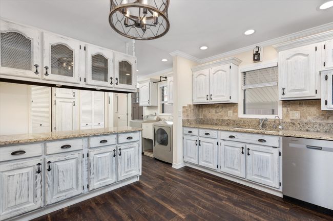 31810 Briar Ln, House other with 3 bedrooms, 2 bathrooms and null parking in Saint Clair Shores MI | Image 5
