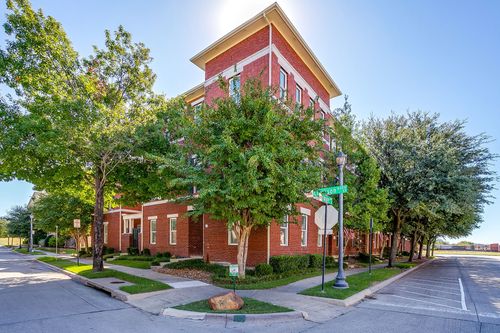 8274 Library St, Frisco, TX, 75034-4951 | Card Image