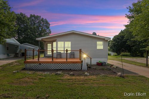 105-1133 Yeomans St, Ionia, MI, 48846-1900 | Card Image
