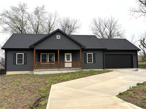 410 E Main St, Richmond, MO, 64085-1816 | Card Image