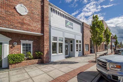109 W Lincoln St, Tullahoma, TN, 37388-3570 | Card Image