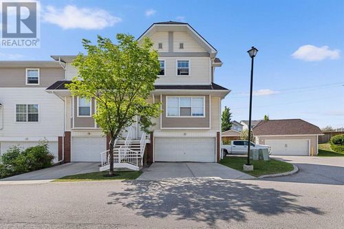 127 Tuscany Springs Gdns Nw, Calgary, AB, T3L2R4 | Card Image