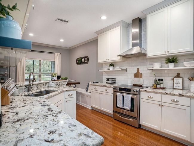 11106 Bridgecreek Dr, House other with 3 bedrooms, 2 bathrooms and null parking in Riverview FL | Image 11