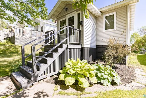 832 Charles Ave, Duluth, MN, 55807 | Card Image