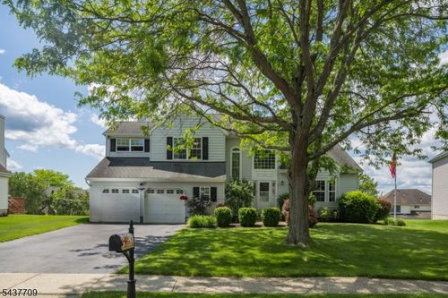 6 Snead Ct, Flanders, NJ, 07836-4704 | Card Image