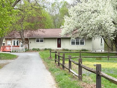 123 E Penn St, Muncy, PA, 17756-1371 | Card Image