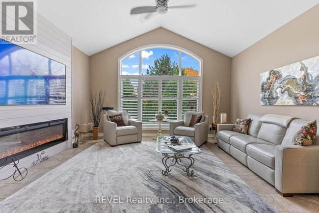 4 Tulip Tree Road, House other with 3 bedrooms, 3 bathrooms and 6 parking in Niagara-on-the-Lake (St. Davids) ON | Image 9