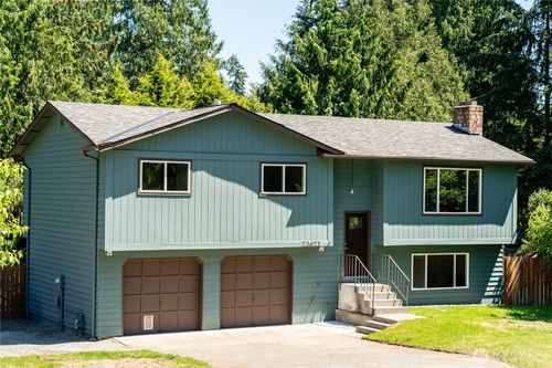 23621 36th Pl W, Brier, WA, 98036-8411 | Card Image