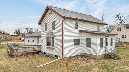 206 S Park Rd, Blair, WI, 54616-9305 | Card Image