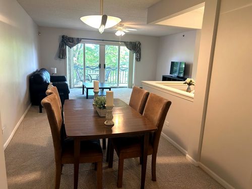 310-710 Creekside Dr, Mount Prospect, IL, 60056-6375 | Card Image