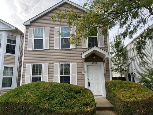 1645-1645 Victoria Park Cir, Aurora, IL, 60504-4584 | Card Image