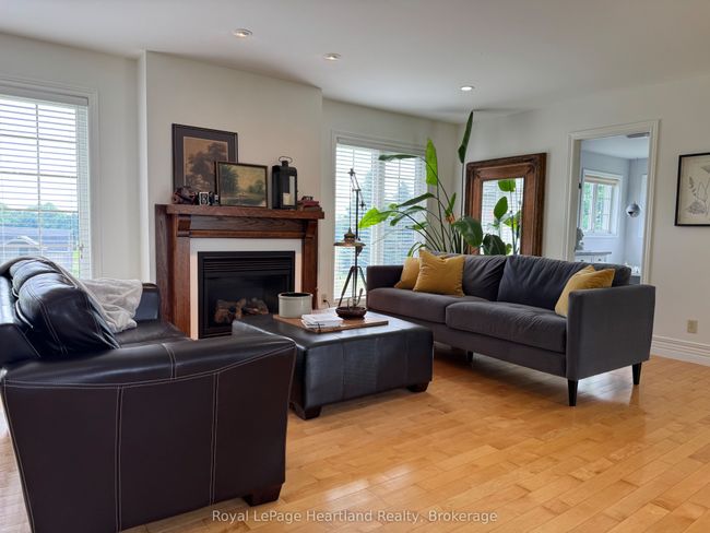 81572 Lucknow Line, Home with 4 bedrooms, 2 bathrooms and 10 parking in Goderich ON | Image 10