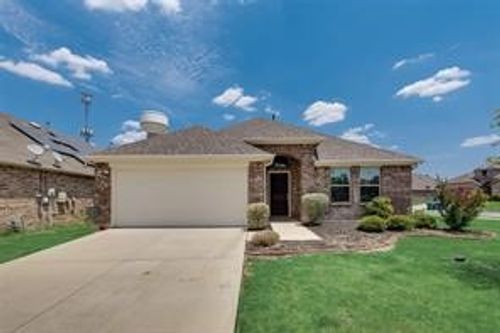 698 Harper Dr, Fate, TX, 75087-9335 | Card Image