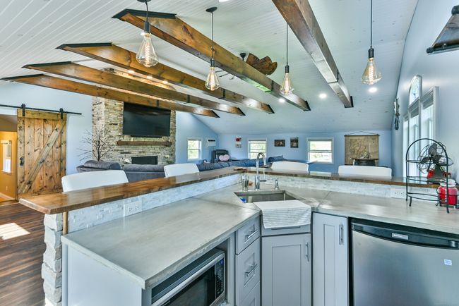 35 Walker Rd, House other with 3 bedrooms, 2 bathrooms and 4 parking in Quinebaug CT | Image 15