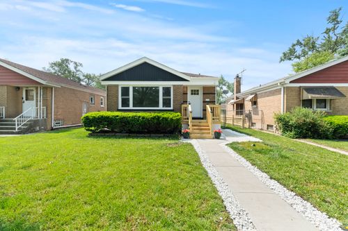102 E 144th St, Riverdale, IL, 60827-2805 | Card Image