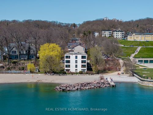 2-2 Nursewood Rd, Toronto, ON, M4E3R8 | Card Image