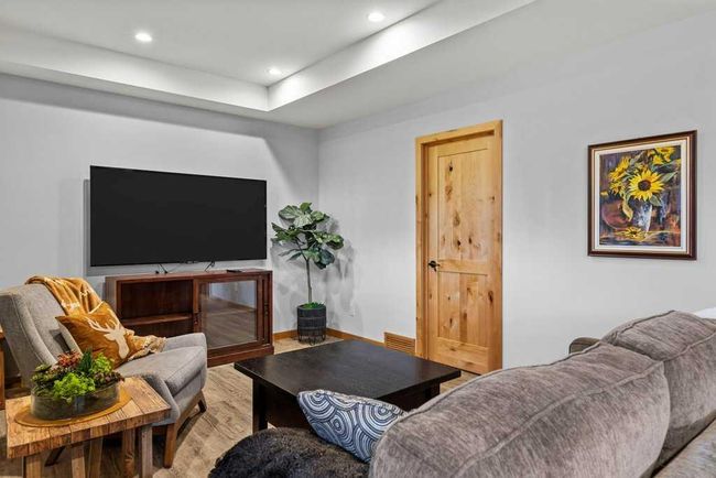 9 Creekside Mews, Townhouse with 3 bedrooms, 4 bathrooms and 2 parking in Canmore AB | Image 36