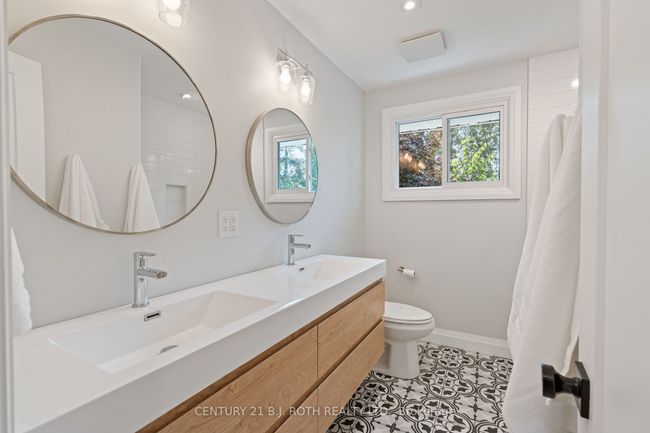 233 Dock Rd, House other with 3 bedrooms, 3 bathrooms and 5 parking in Barrie ON | Image 13