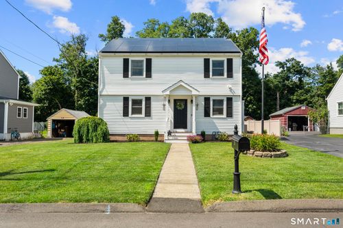 28 Macarthur Rd, North Haven, CT, 06473-3740 | Card Image