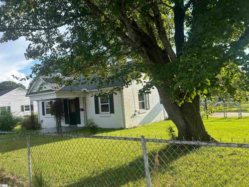 405 Elizabeth St, Clinton, SC, 29325-1917 | Card Image
