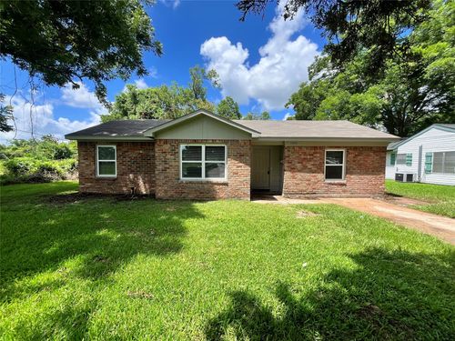 1001 Mac Dr, Sweeny, TX, 77480-1207 | Card Image