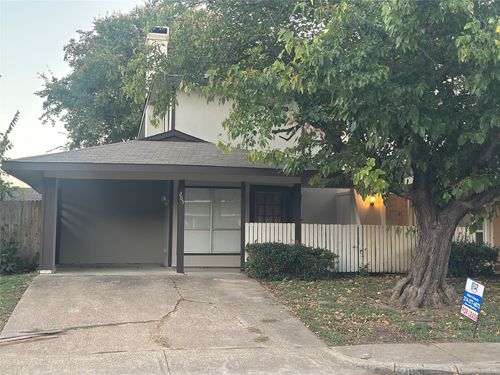 205 Trinidad Dr, Grand Prairie, TX, 75052-5221 | Card Image