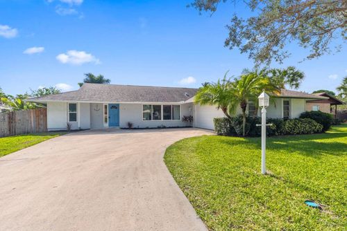 8148 Se Coconut St, Hobe Sound, FL, 33455-4008 | Card Image