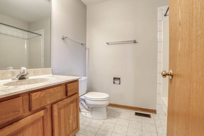 13860 Steeples Rd, Townhouse with 3 bedrooms, 3 bathrooms and 4 parking in Lemont IL | Image 29