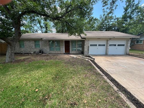 3205 Whites Dr, Austin, TX, 78735-6928 | Card Image