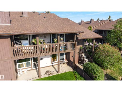 241 Surrey Gdns Nw, Edmonton, AB, T5T1Z3 | Card Image