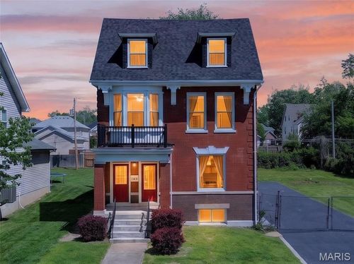 5843 Enright Ave, Saint Louis, MO, 63112-2301 | Card Image