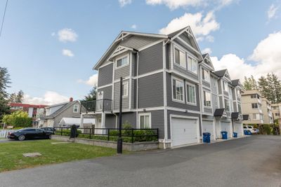 18 - 2832 Clearbrook Rd, Townhouse with 3 bedrooms, 3 bathrooms and 2 parking in Abbotsford BC | Image 2